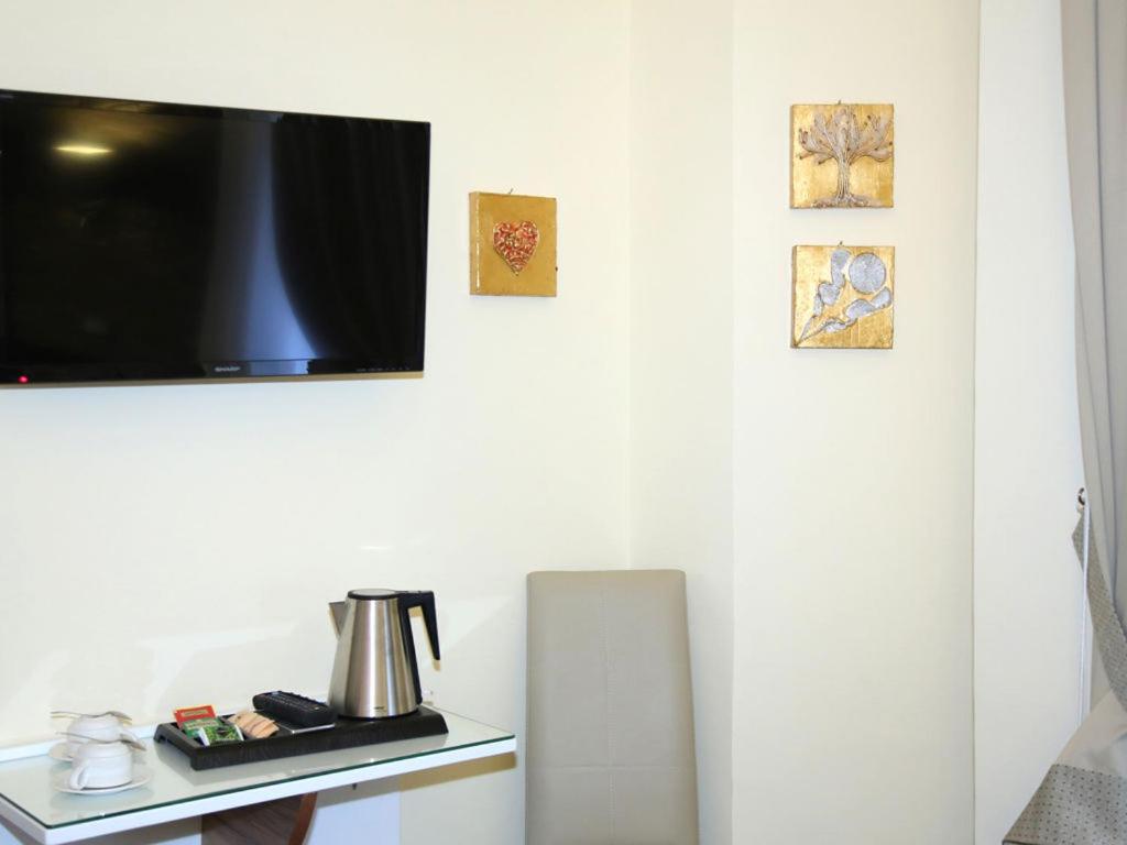 Boutique Hotel Piazza Carita نابولي المظهر الخارجي الصورة